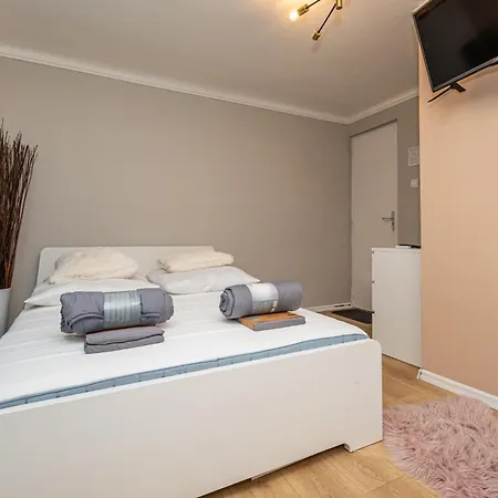 Apartment W19